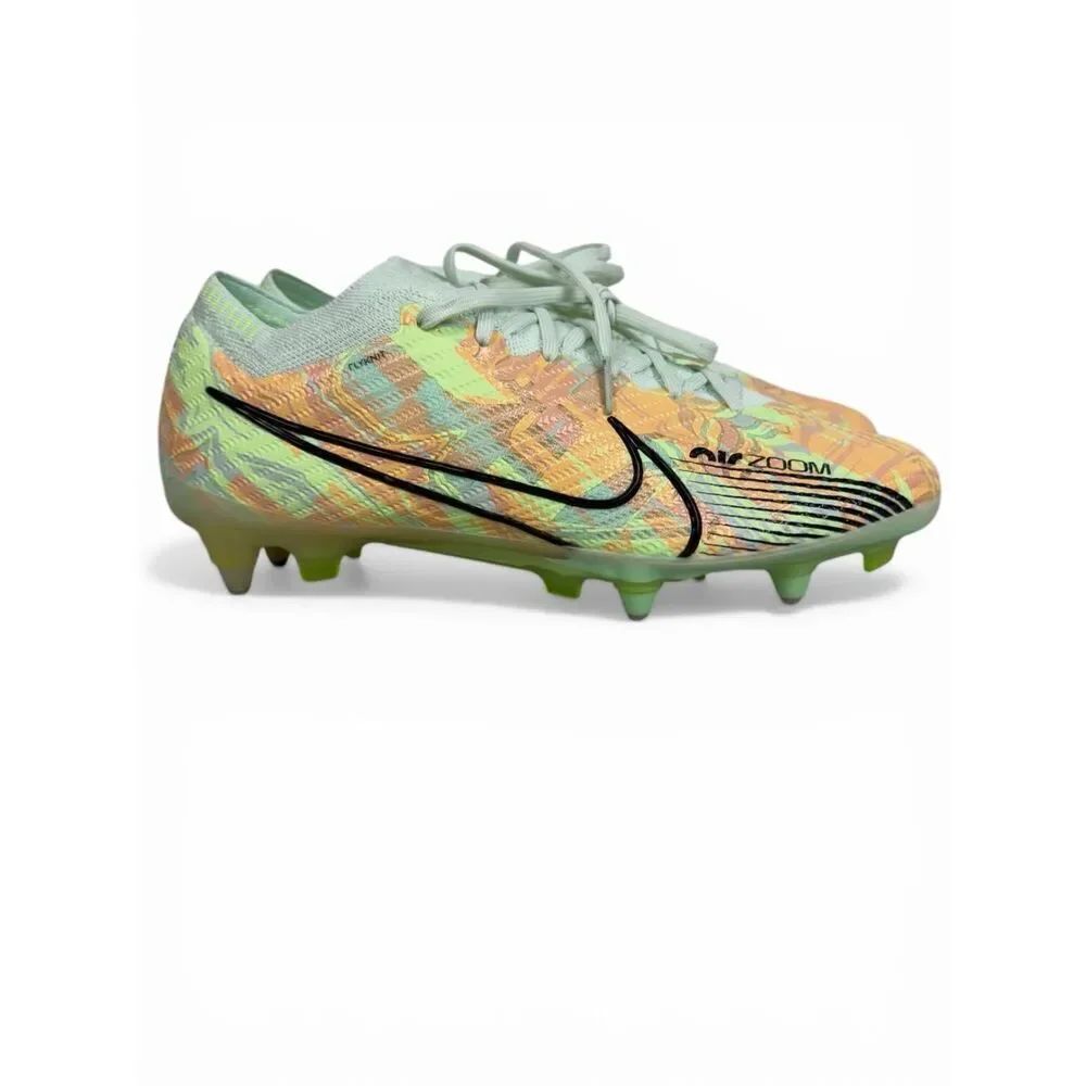The Nike Zoom Mercurial Vapor 15 Elite Men’s 8 Cleats - Picture 3 of 16